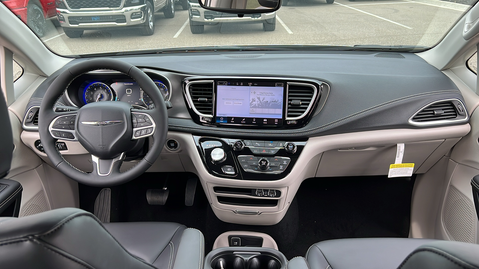 2024 Chrysler Pacifica Touring L 22