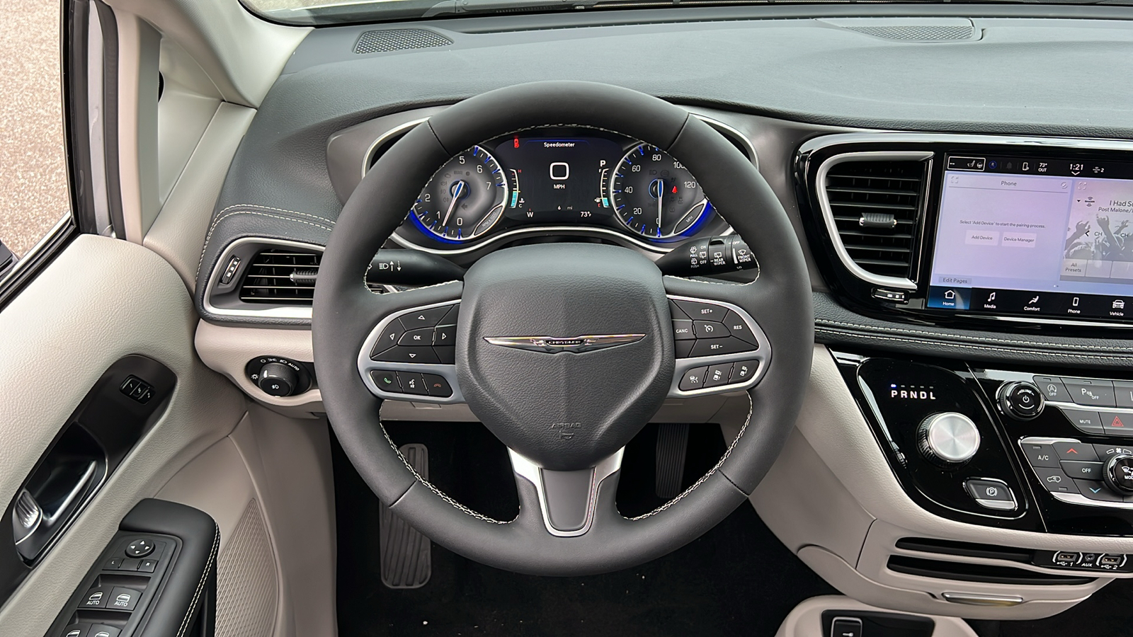2024 Chrysler Pacifica Touring L 24