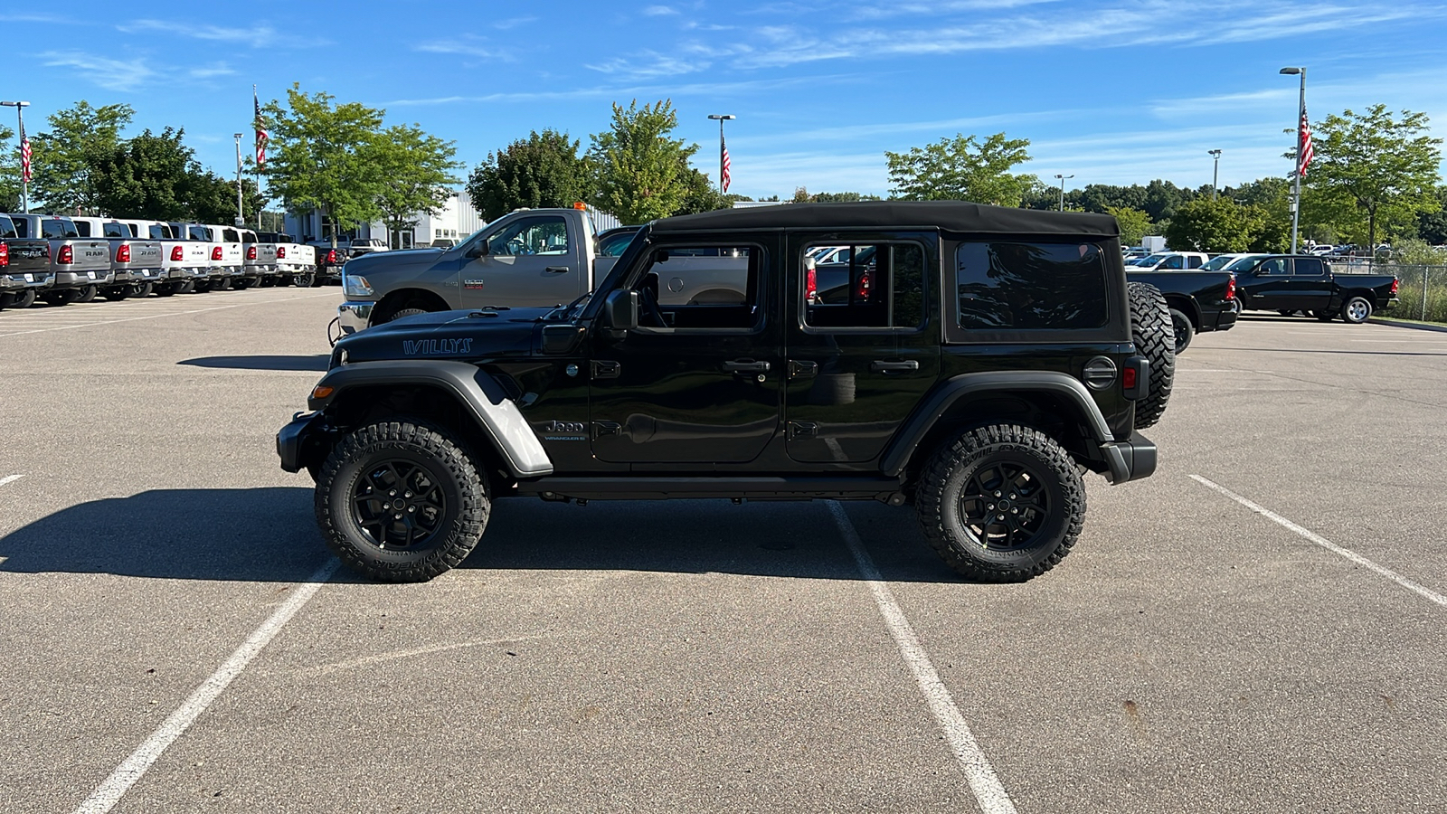 2024 Jeep Wrangler Willys 4xe 7