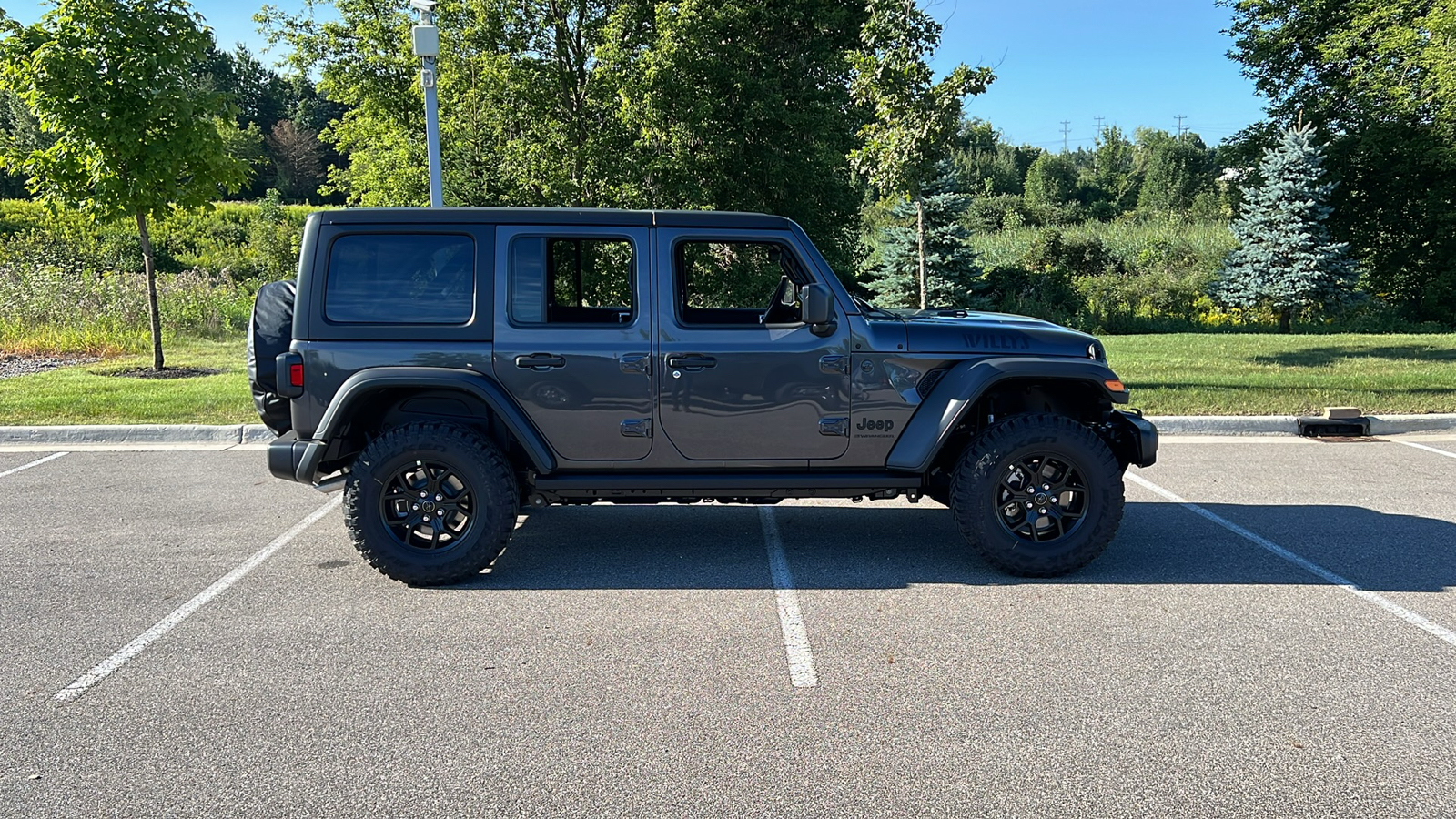 2024 Jeep Wrangler Willys 3