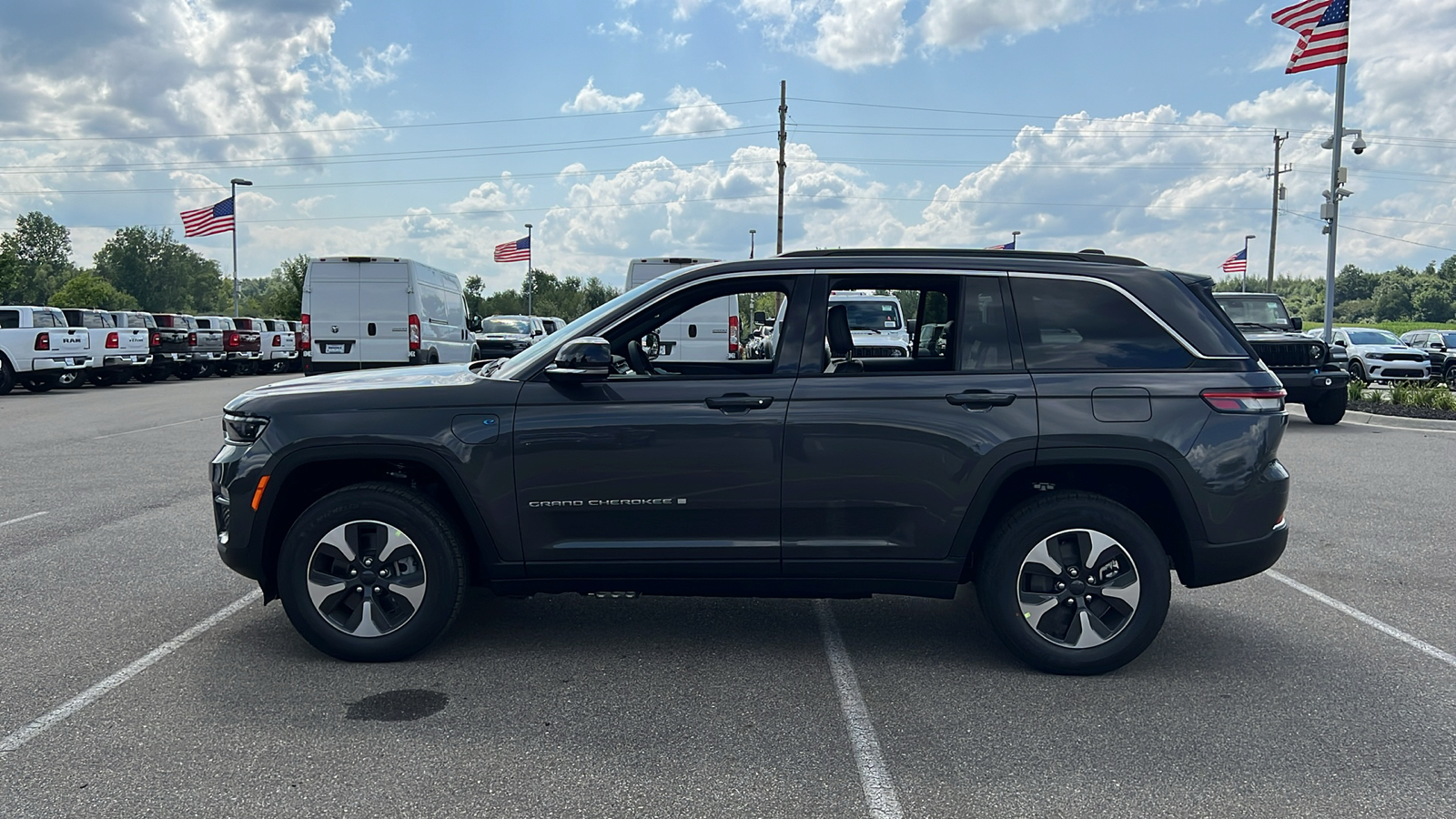 2024 Jeep Grand Cherokee  7