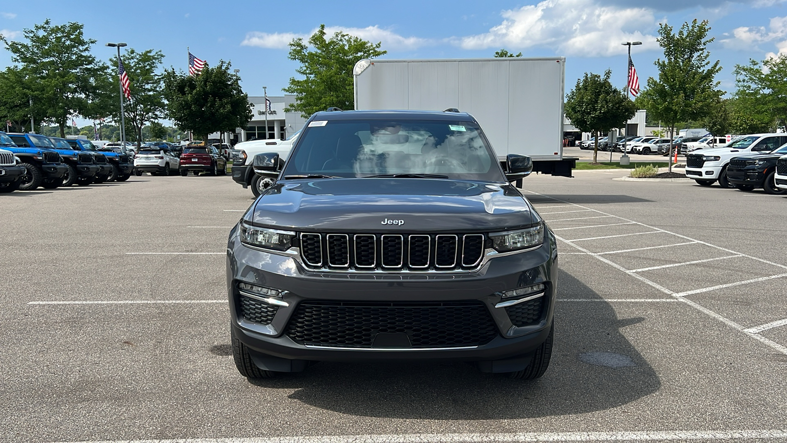 2024 Jeep Grand Cherokee  9