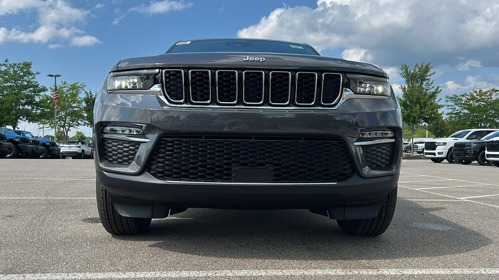 2024 Jeep Grand Cherokee  12