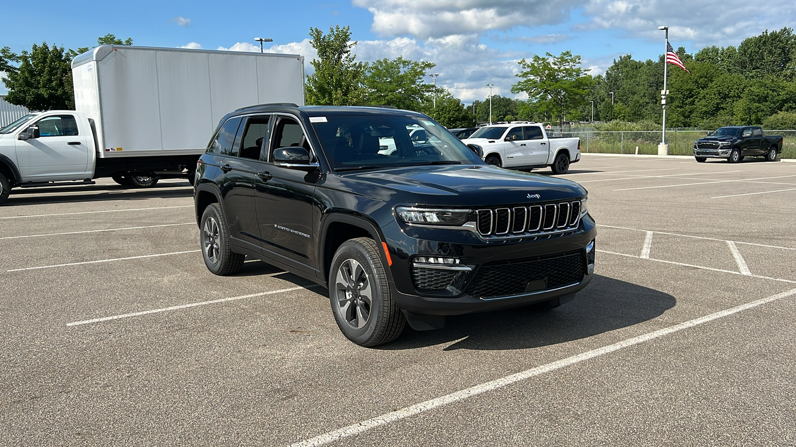 2024 Jeep Grand Cherokee  2