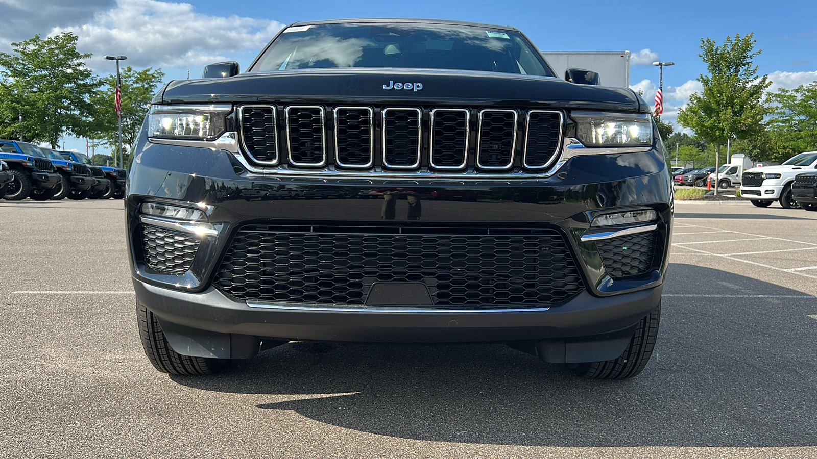 2024 Jeep Grand Cherokee  12