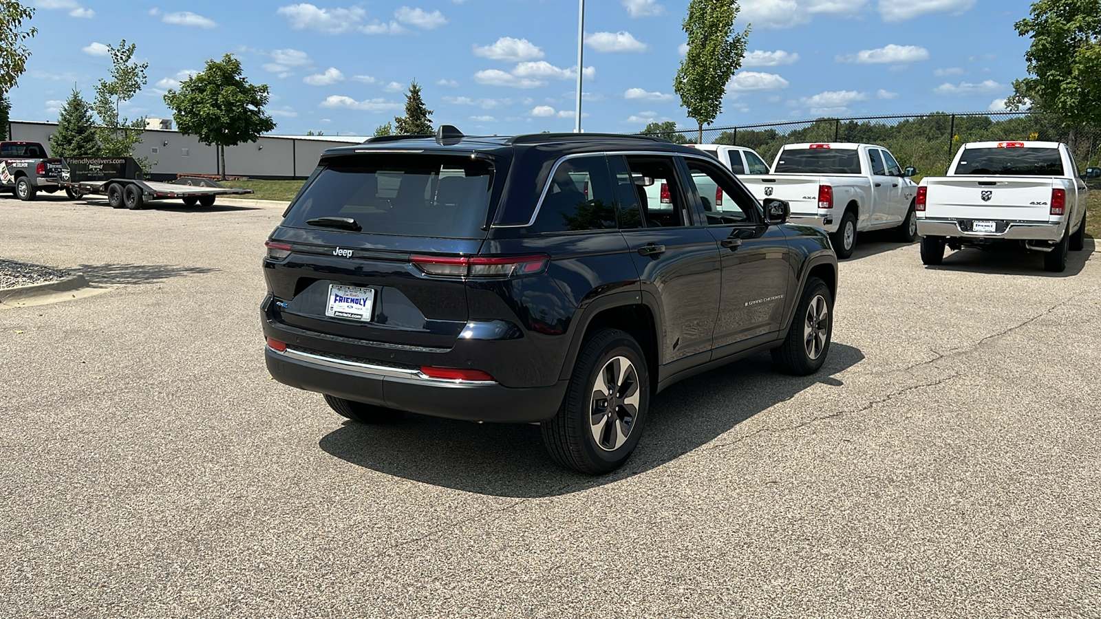 2024 Jeep Grand Cherokee  4