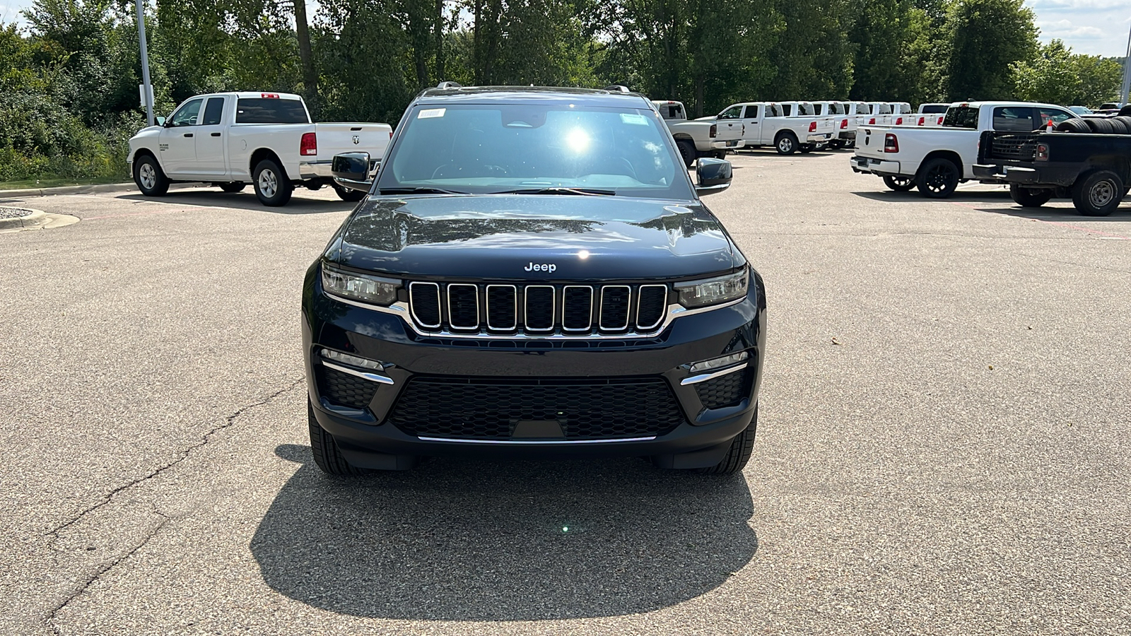 2024 Jeep Grand Cherokee  9