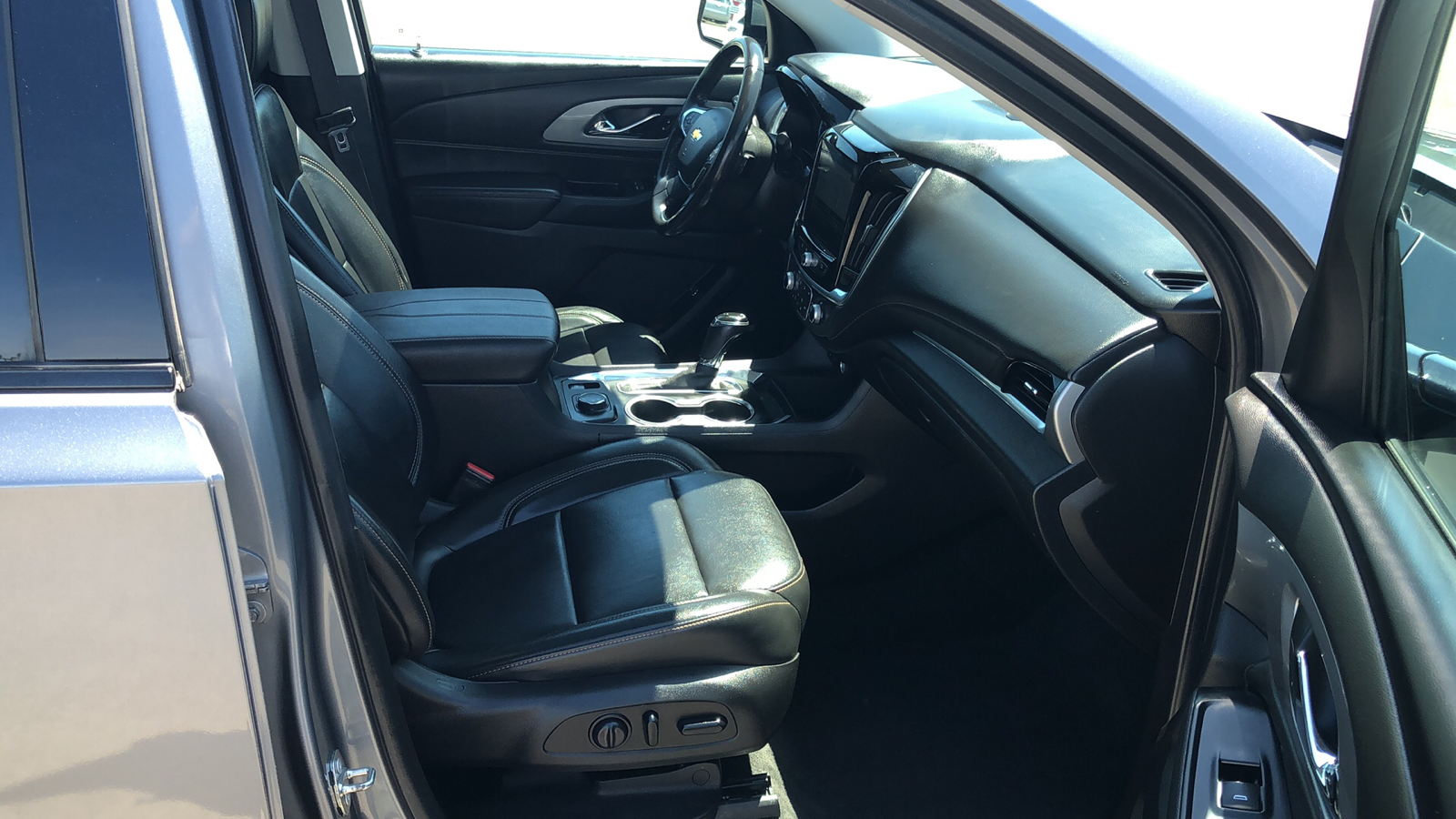 2019 Chevrolet Traverse RS 23