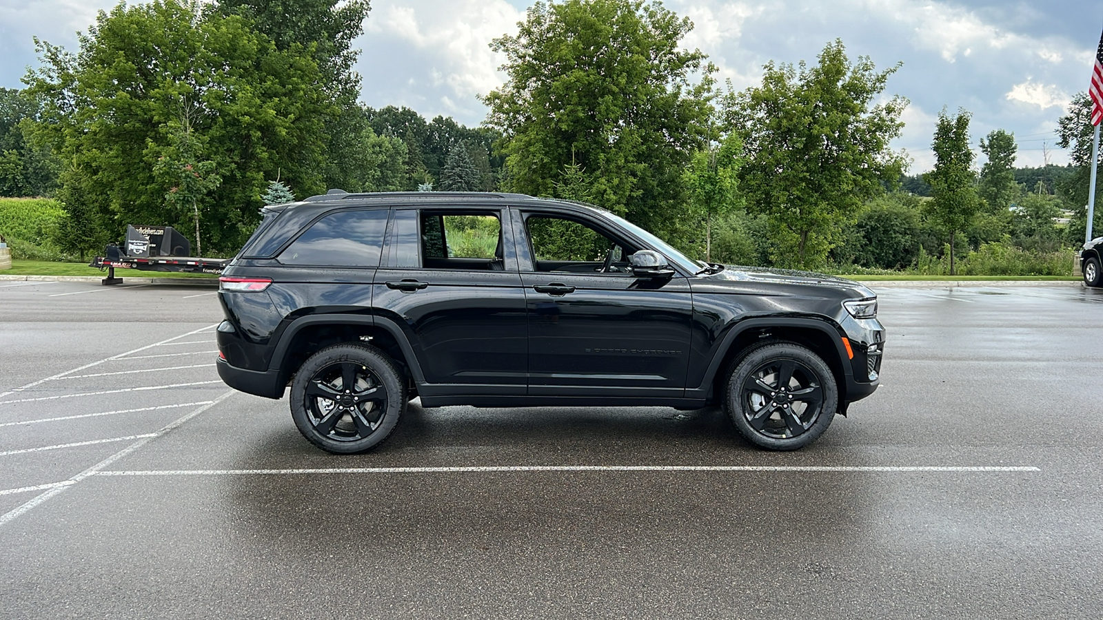 2024 Jeep Grand Cherokee Limited 3