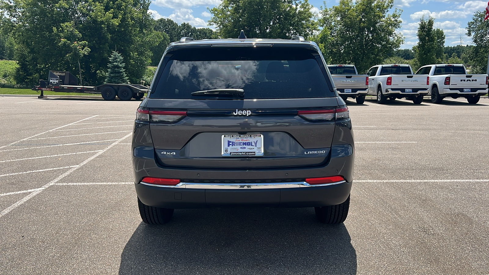 2024 Jeep Grand Cherokee Laredo 5