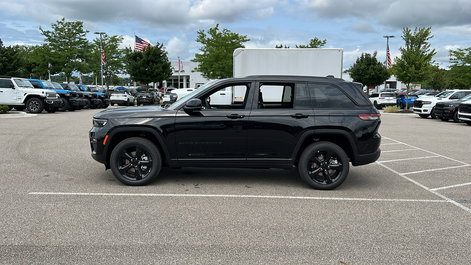 2024 Jeep Grand Cherokee Limited 7