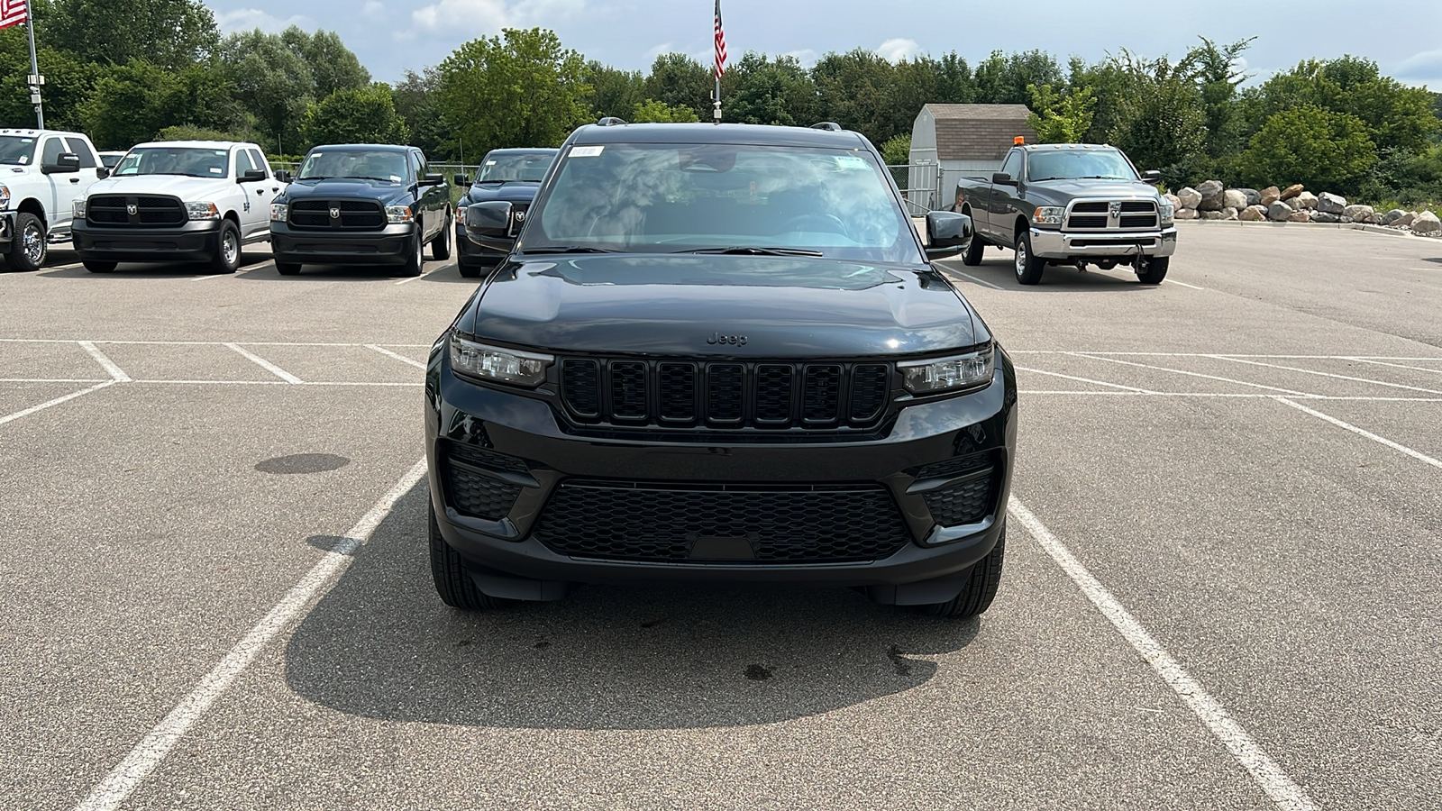 2024 Jeep Grand Cherokee Altitude X 9