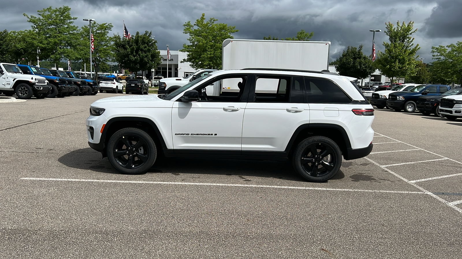 2024 Jeep Grand Cherokee Altitude X 7