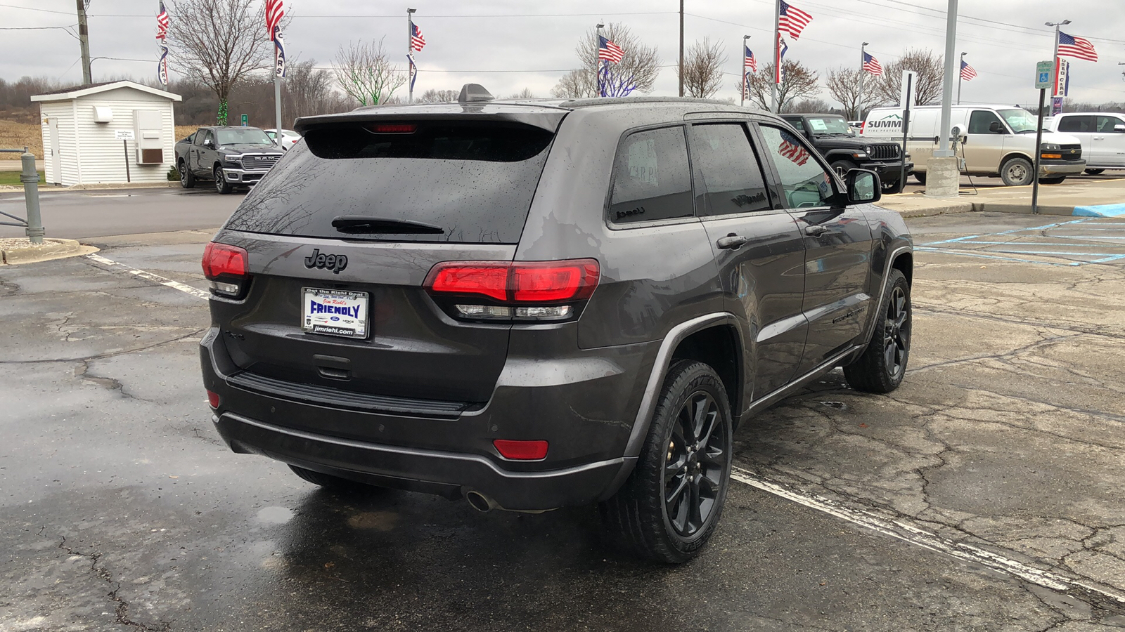 2018 Jeep Grand Cherokee Altitude 6