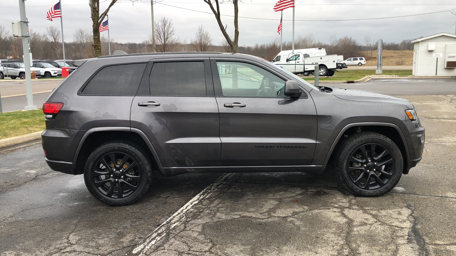 2018 Jeep Grand Cherokee Altitude 7