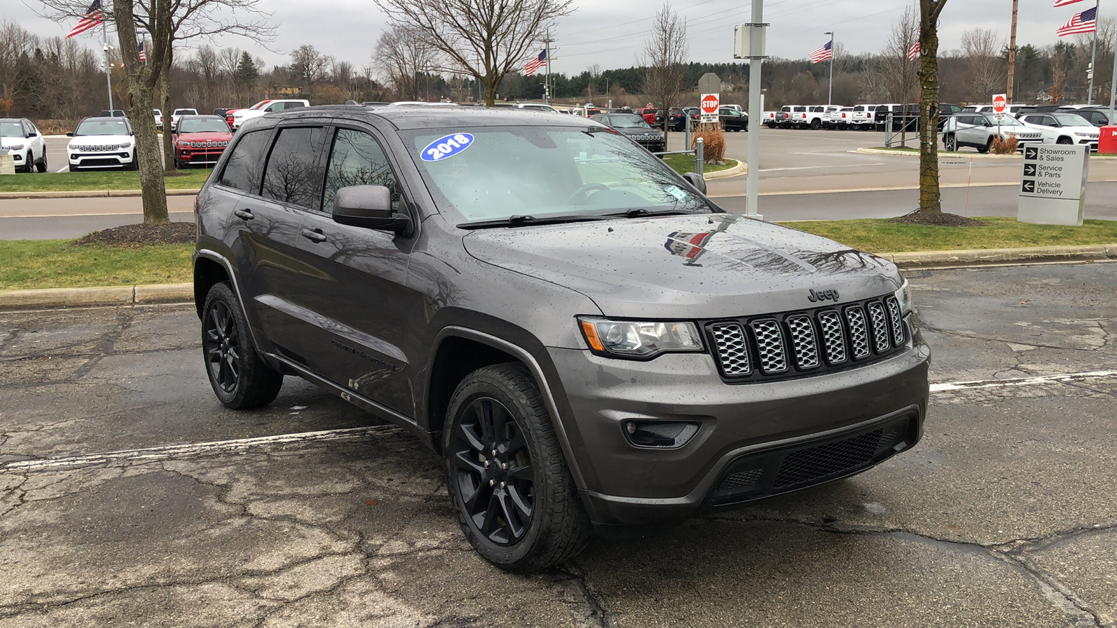 2018 Jeep Grand Cherokee Altitude 8