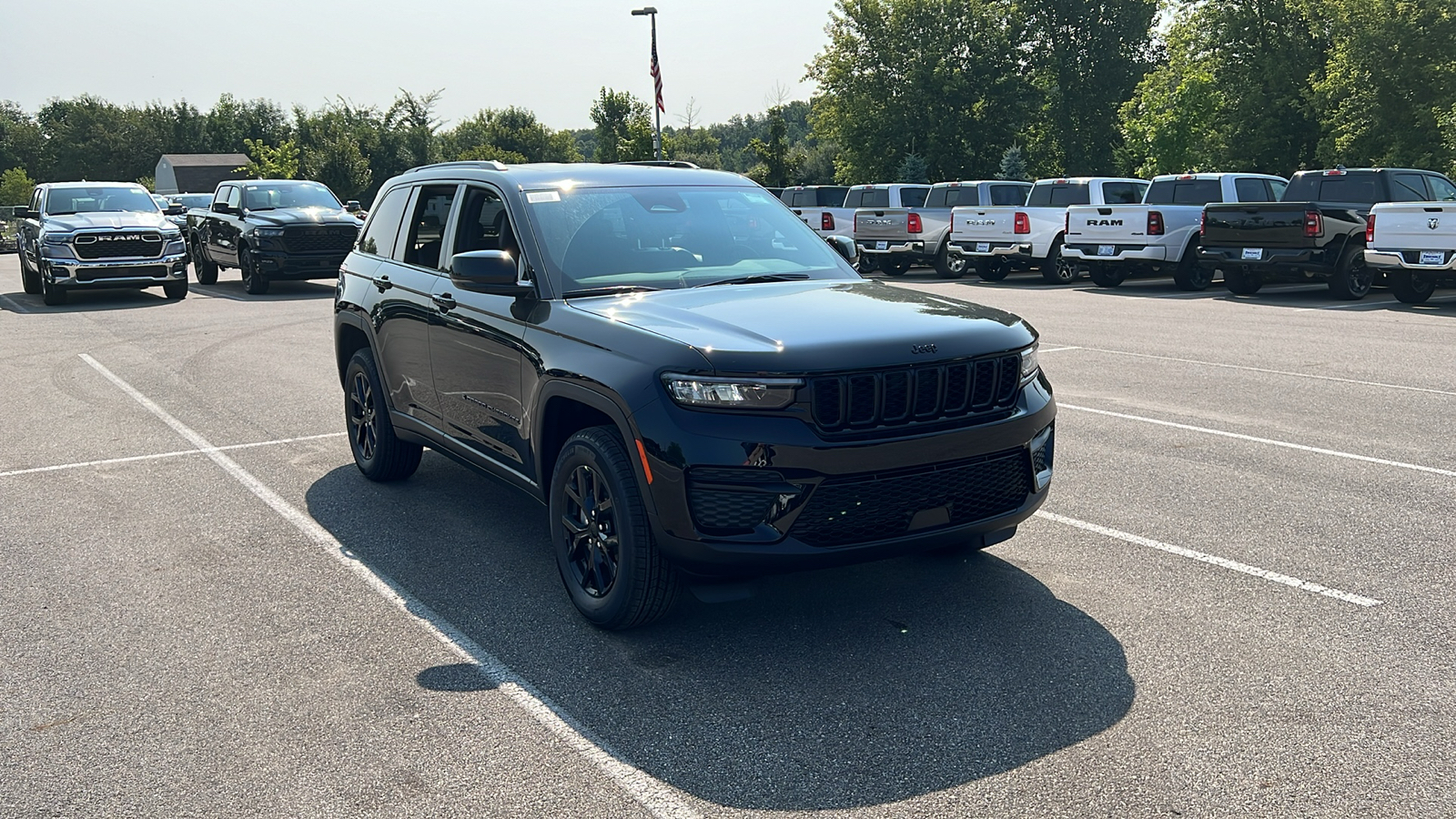 2024 Jeep Grand Cherokee Altitude X 2