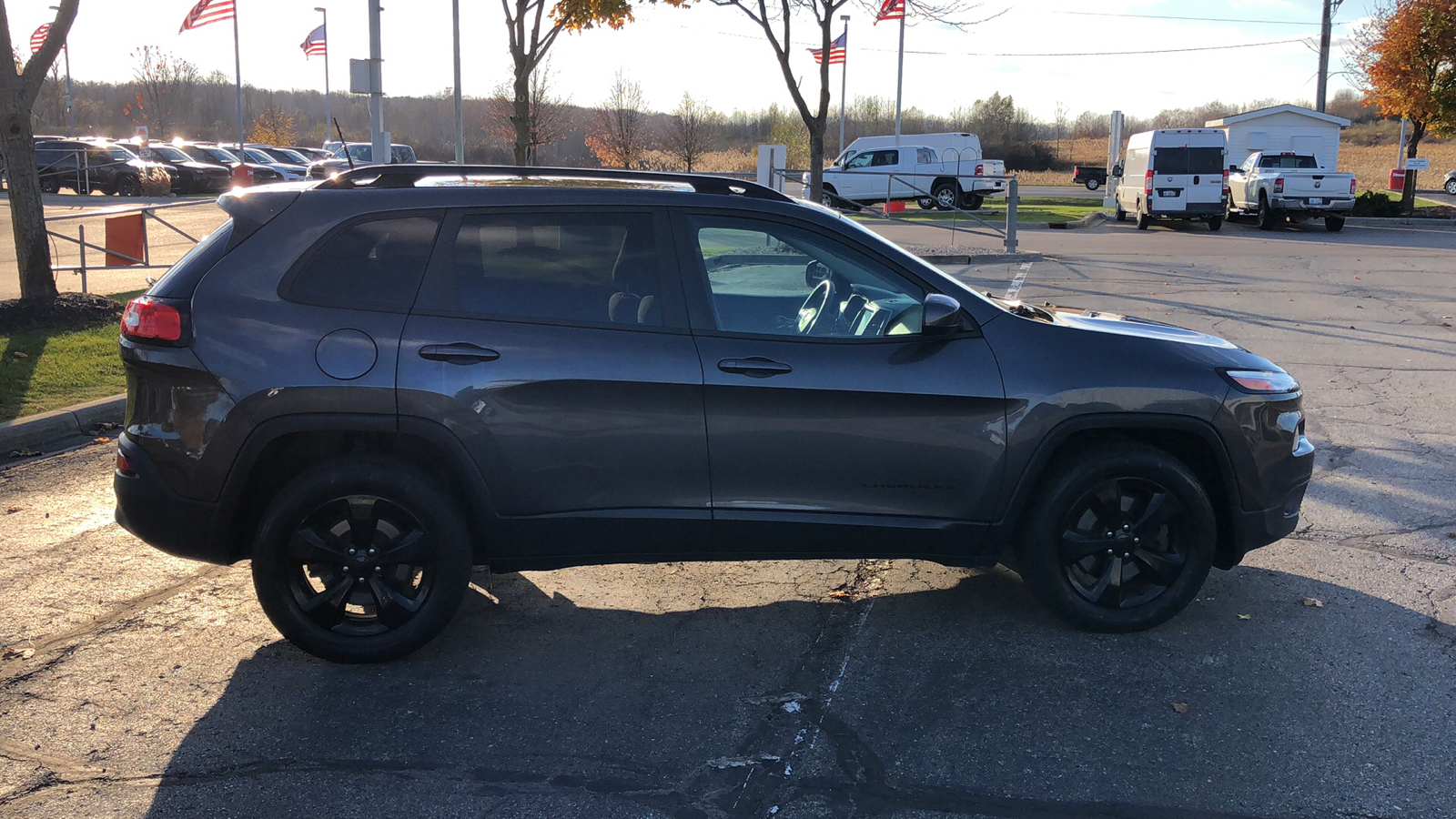 2016 Jeep Cherokee Altitude 7