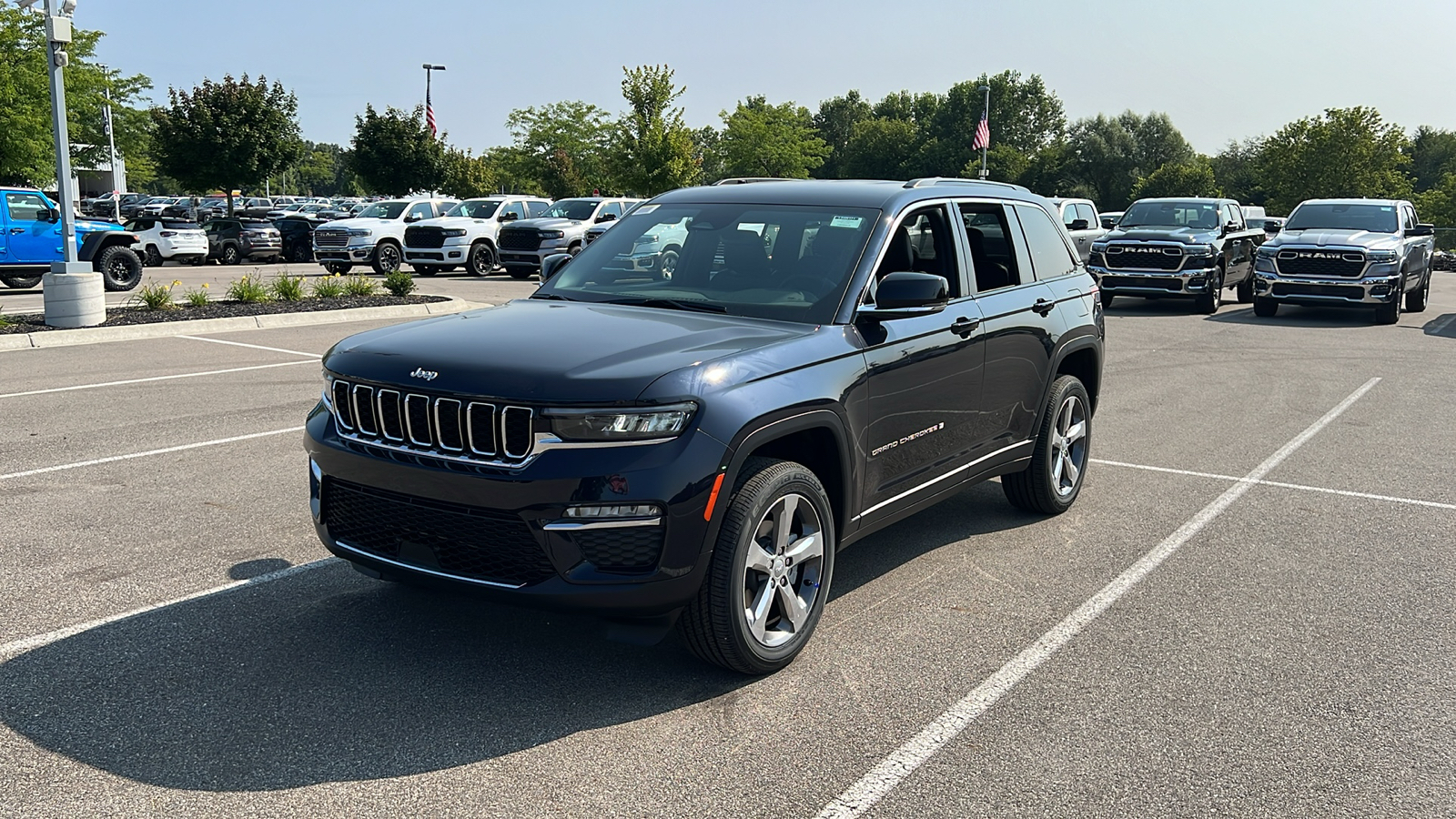 2024 Jeep Grand Cherokee Limited 8