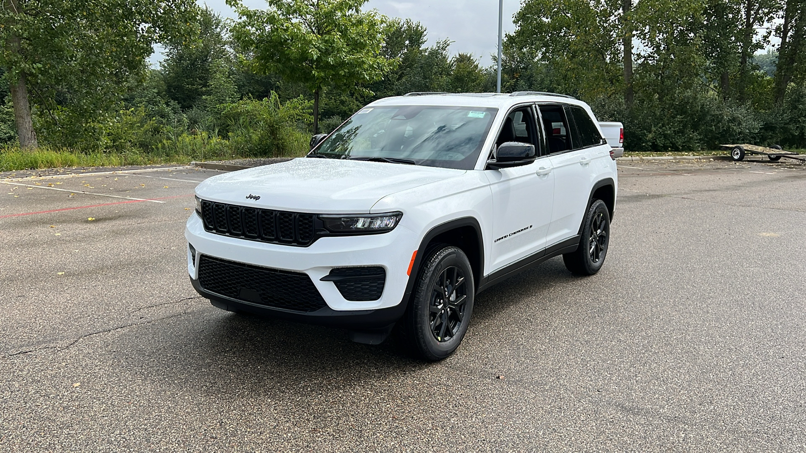 2024 Jeep Grand Cherokee Altitude X 8