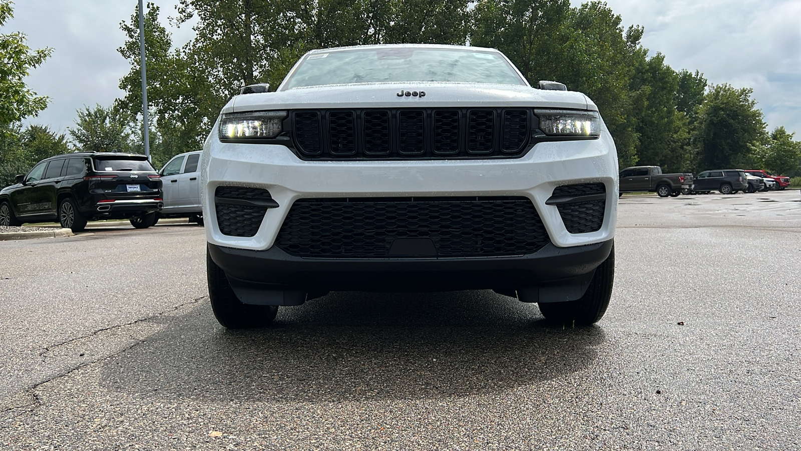 2024 Jeep Grand Cherokee Altitude X 12