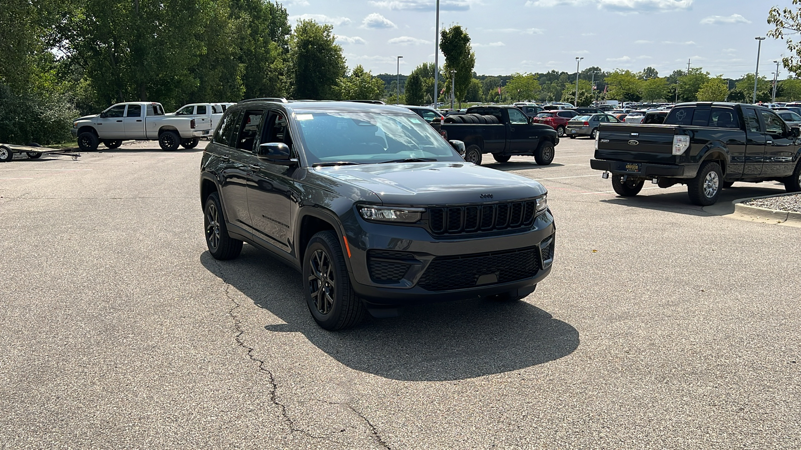 2024 Jeep Grand Cherokee Altitude X 2