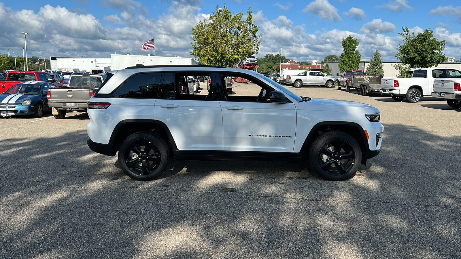 2024 Jeep Grand Cherokee Limited 3