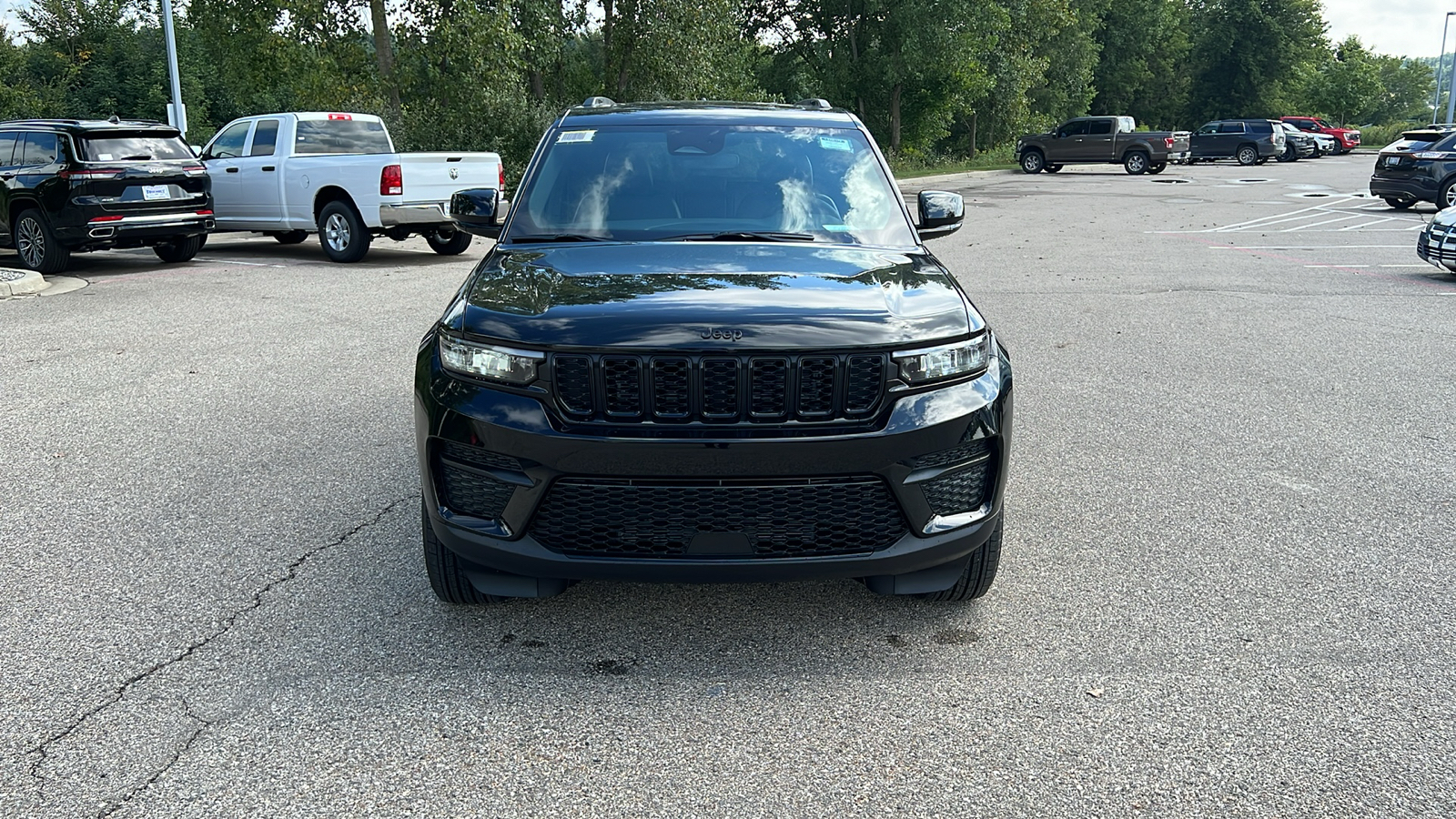 2024 Jeep Grand Cherokee Altitude X 9