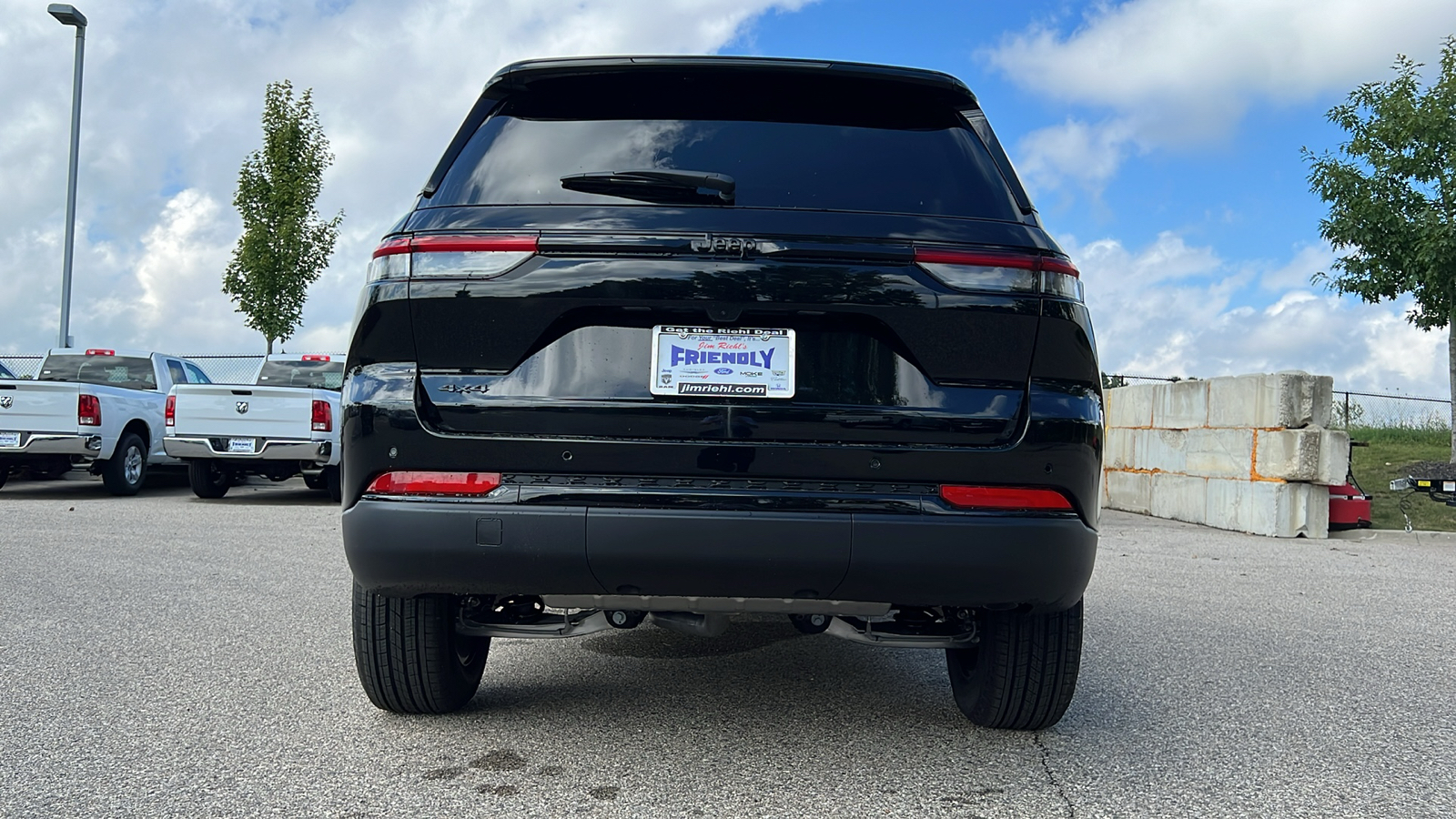 2024 Jeep Grand Cherokee Altitude X 14