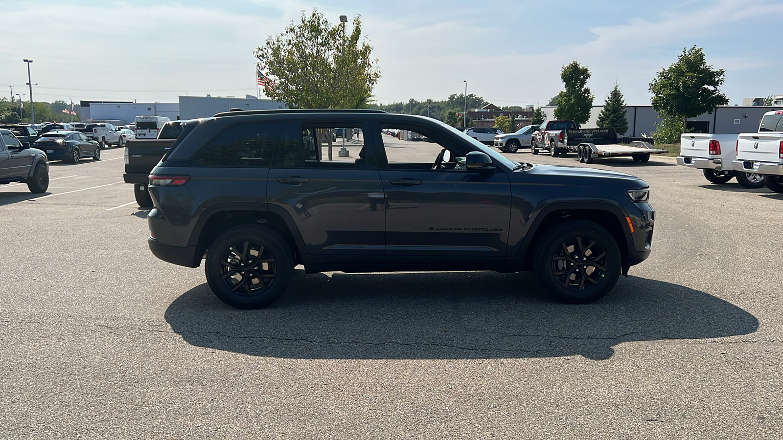 2024 Jeep Grand Cherokee Altitude X 3