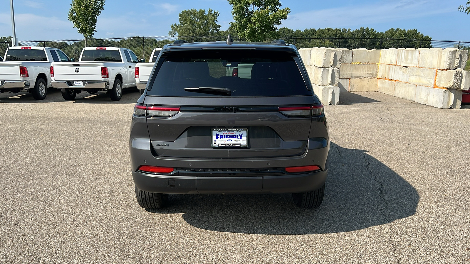 2024 Jeep Grand Cherokee Altitude X 5