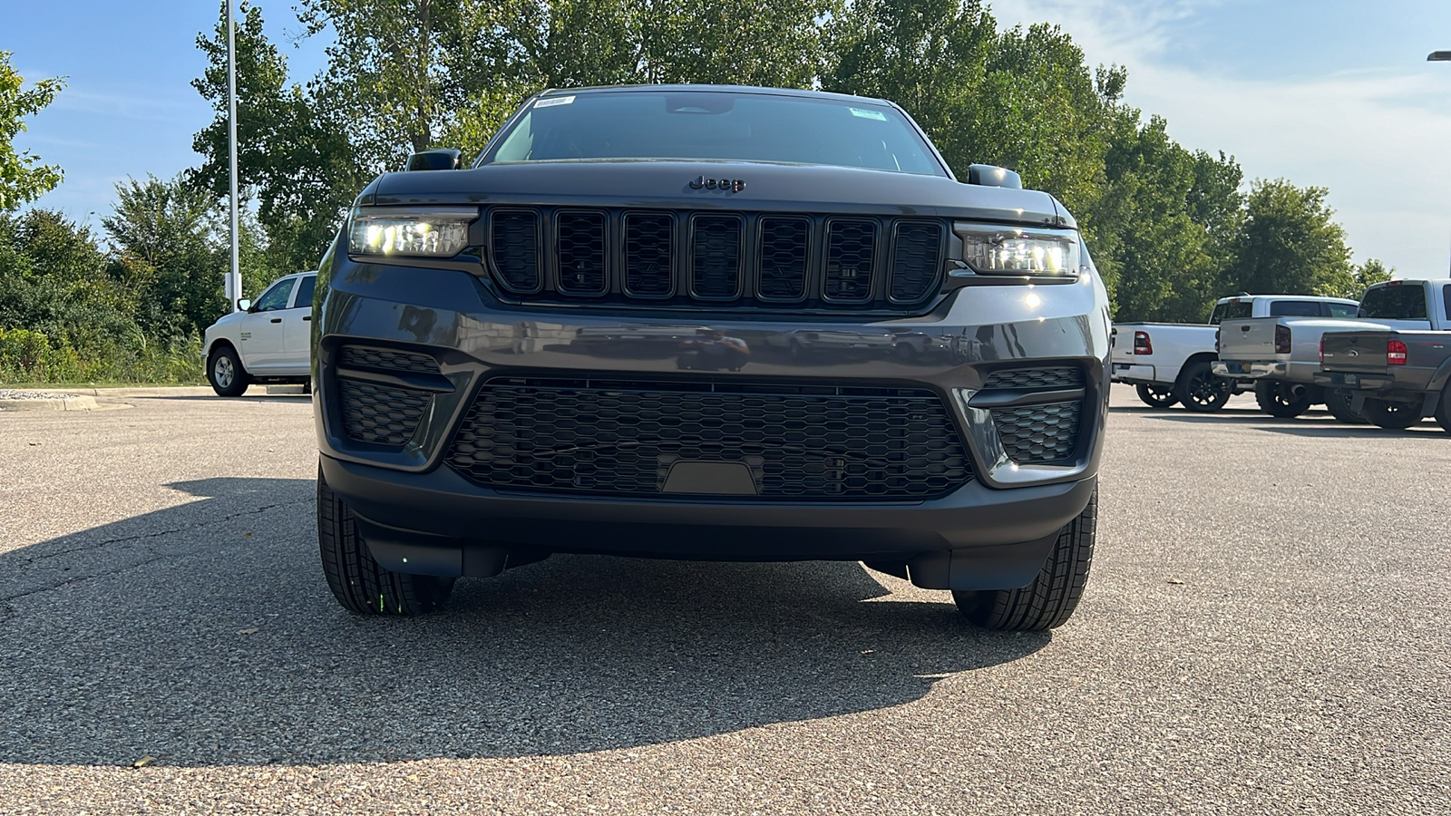 2024 Jeep Grand Cherokee Altitude X 12