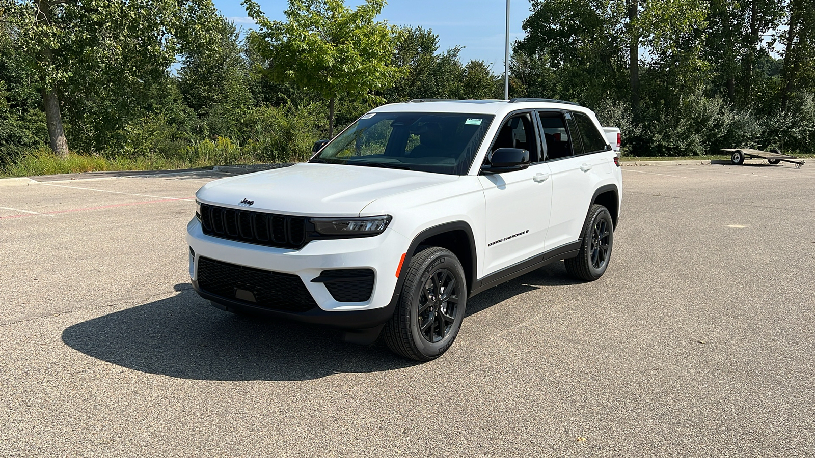 2024 Jeep Grand Cherokee Altitude X 8