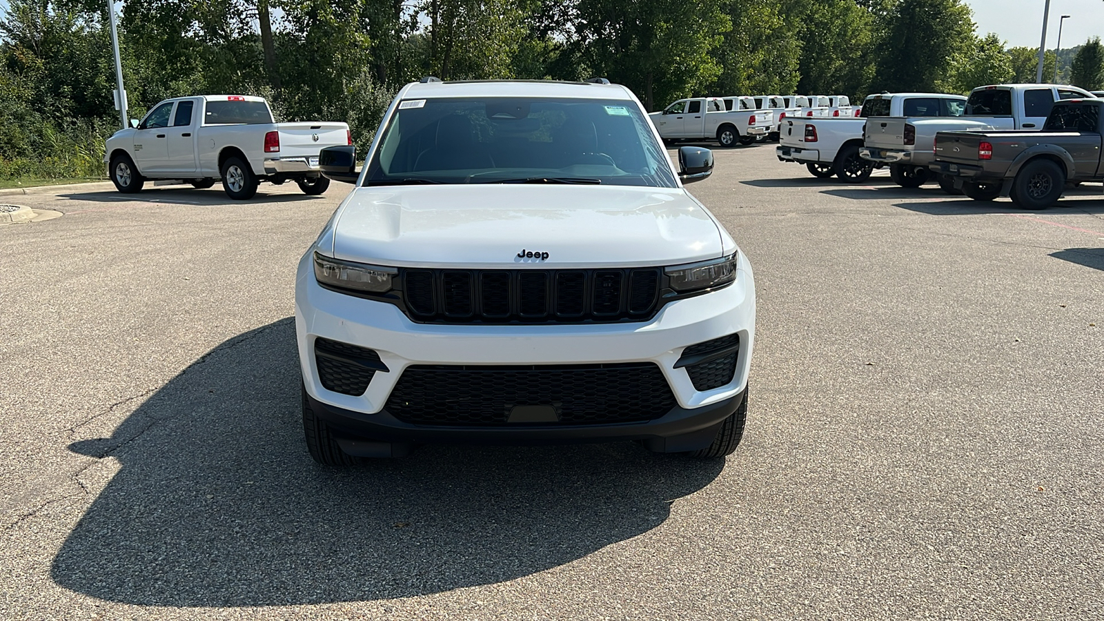 2024 Jeep Grand Cherokee Altitude X 9