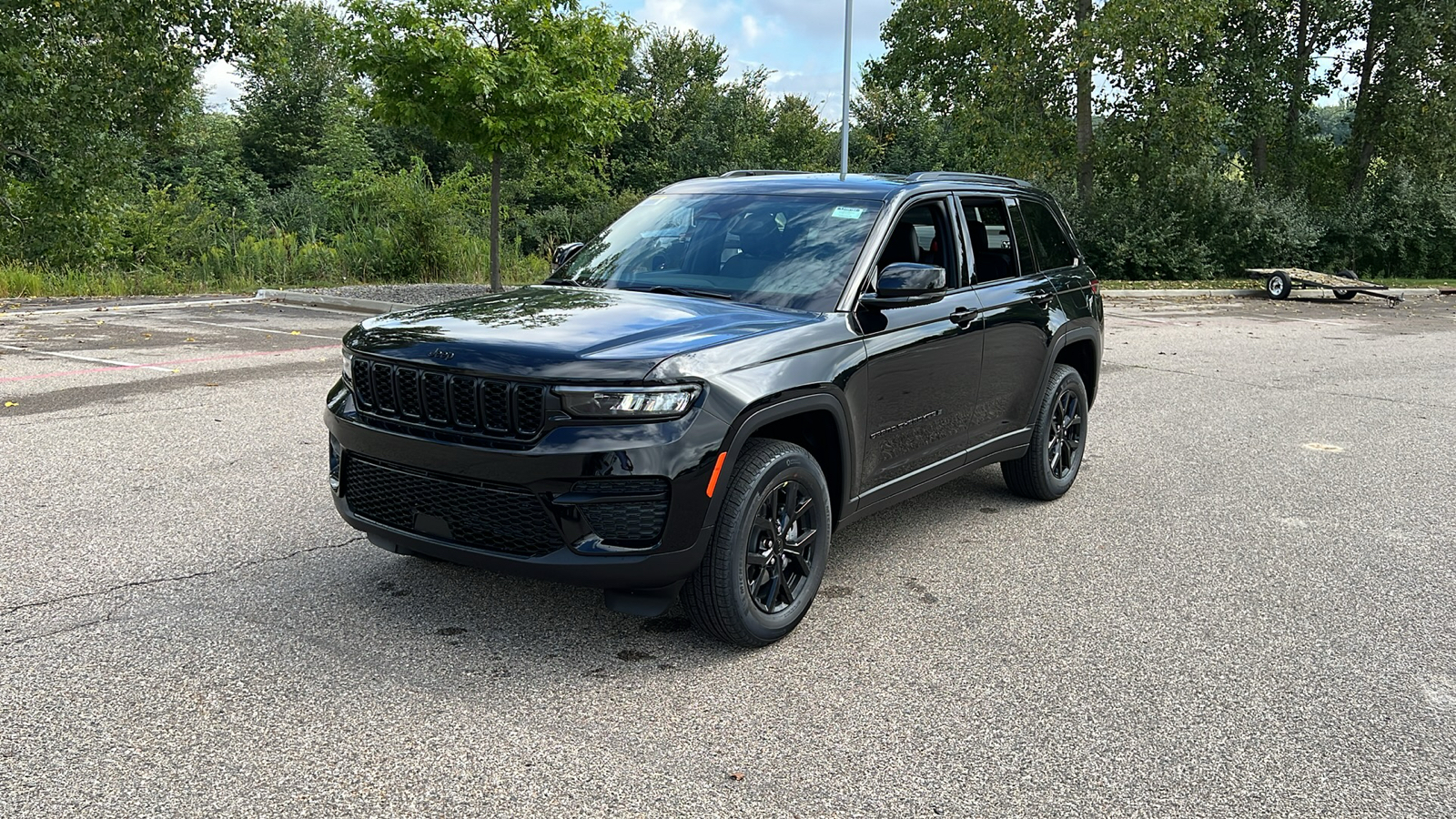 2024 Jeep Grand Cherokee Altitude X 8