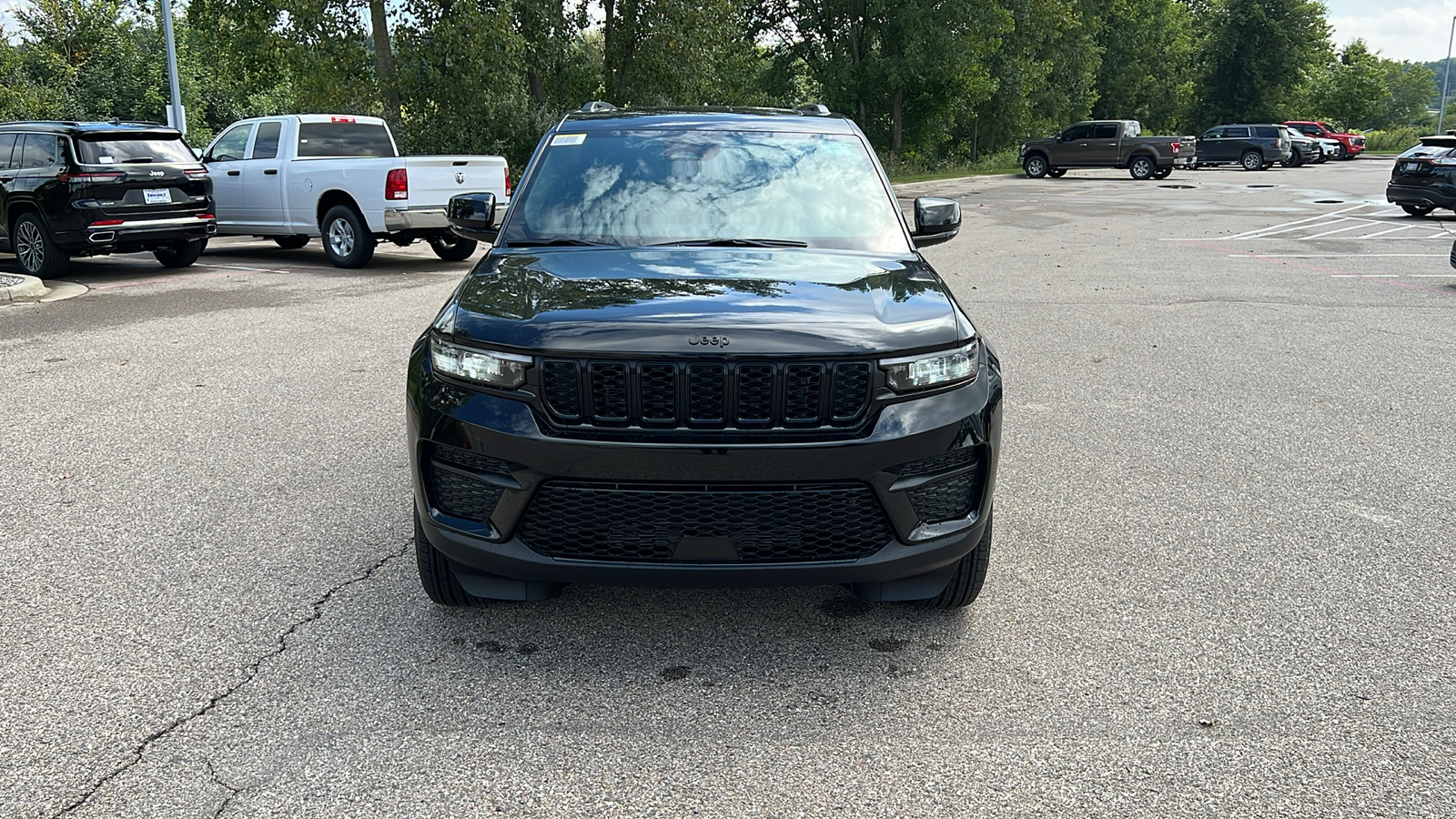 2024 Jeep Grand Cherokee Altitude X 9