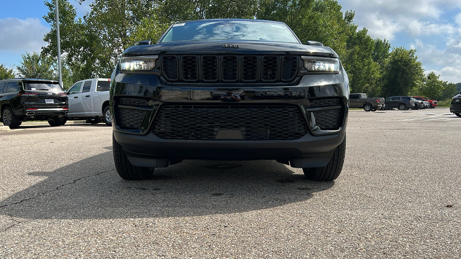 2024 Jeep Grand Cherokee Altitude X 12