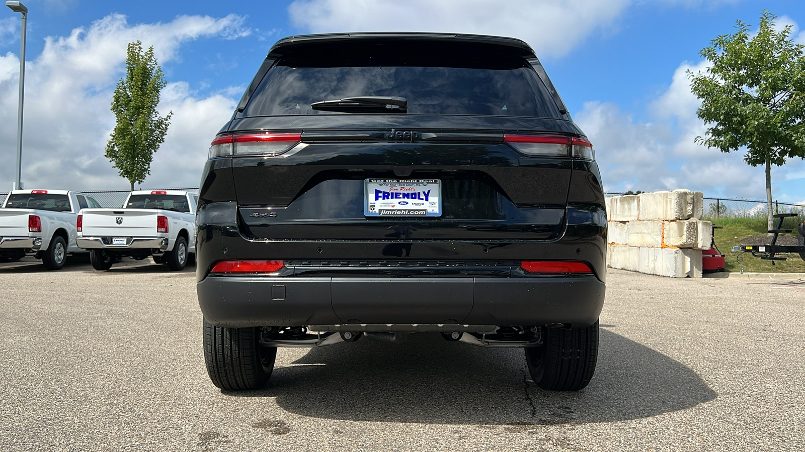 2024 Jeep Grand Cherokee Altitude X 14