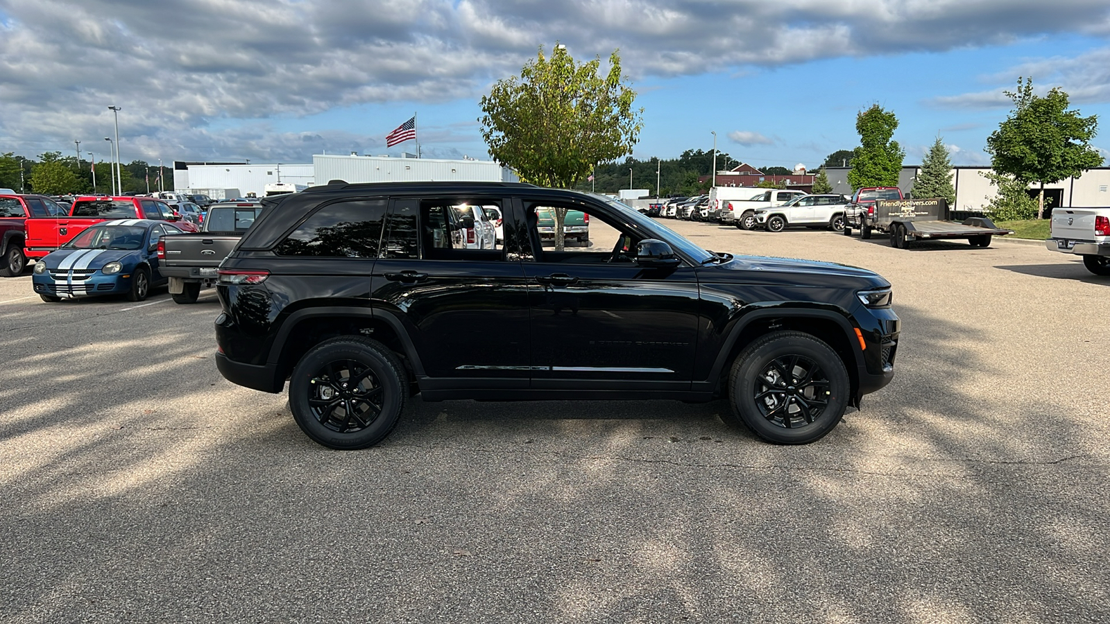 2024 Jeep Grand Cherokee Altitude X 3