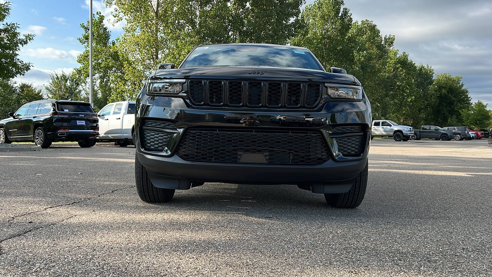 2024 Jeep Grand Cherokee Altitude X 12