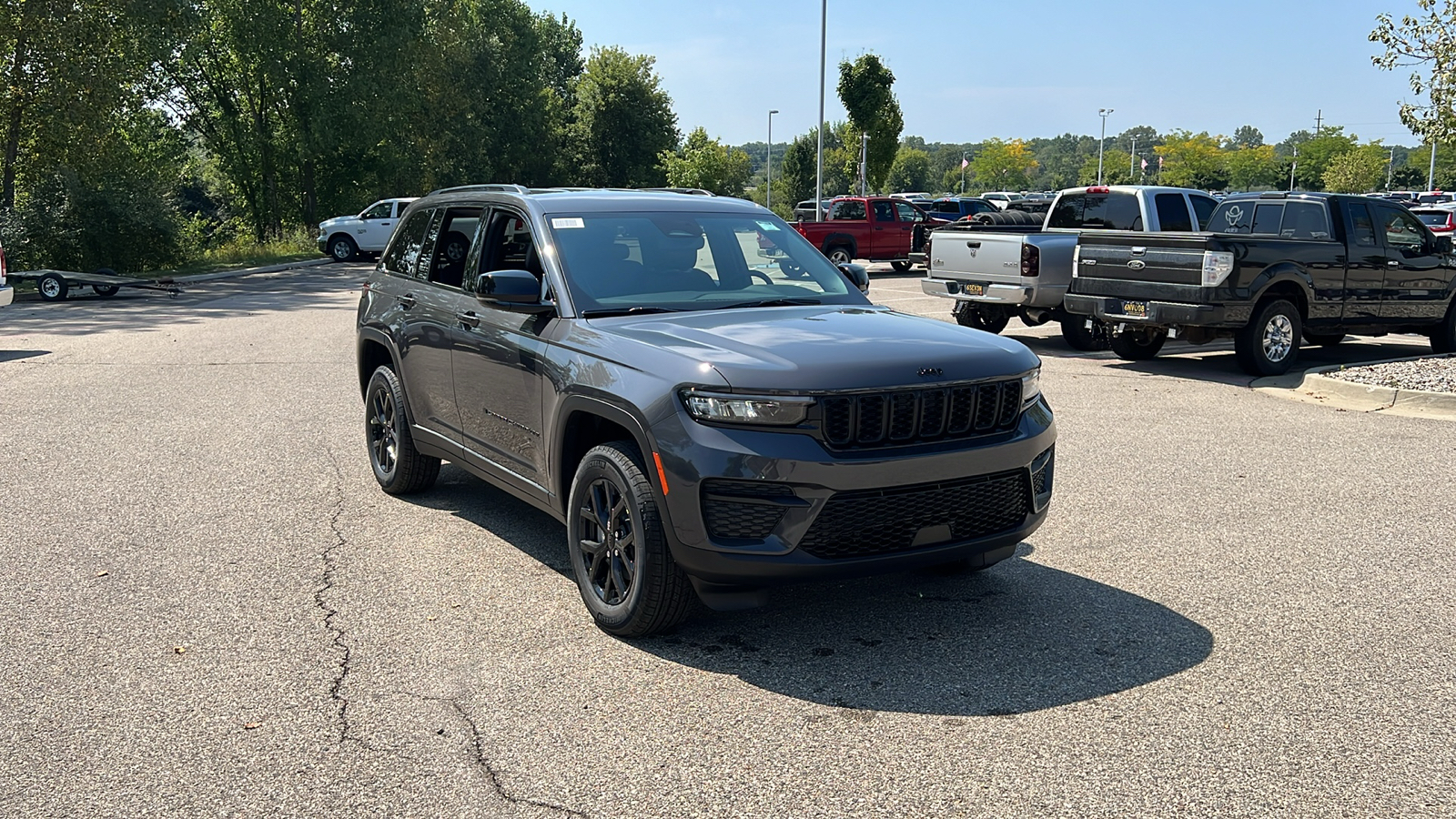 2024 Jeep Grand Cherokee Altitude 2