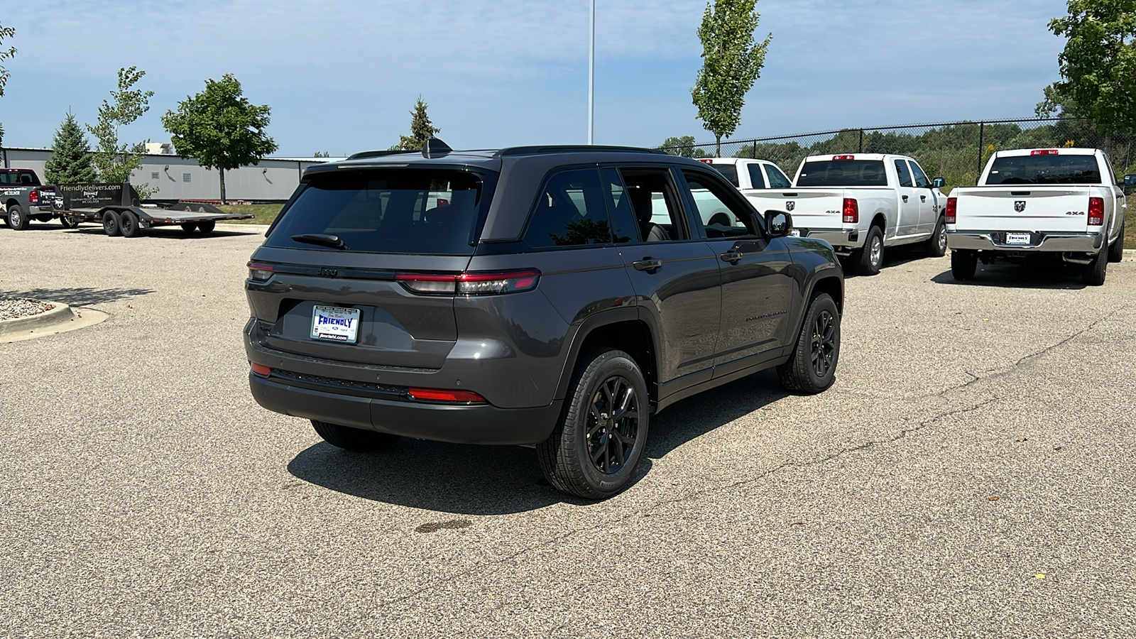 2024 Jeep Grand Cherokee Altitude 4