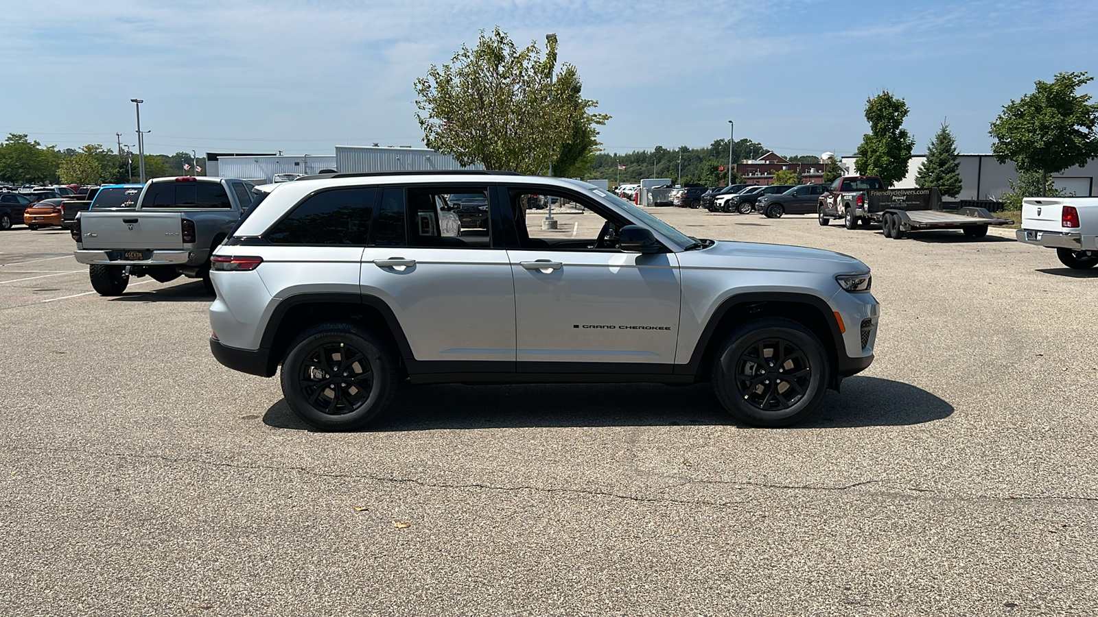 2024 Jeep Grand Cherokee Altitude X 3