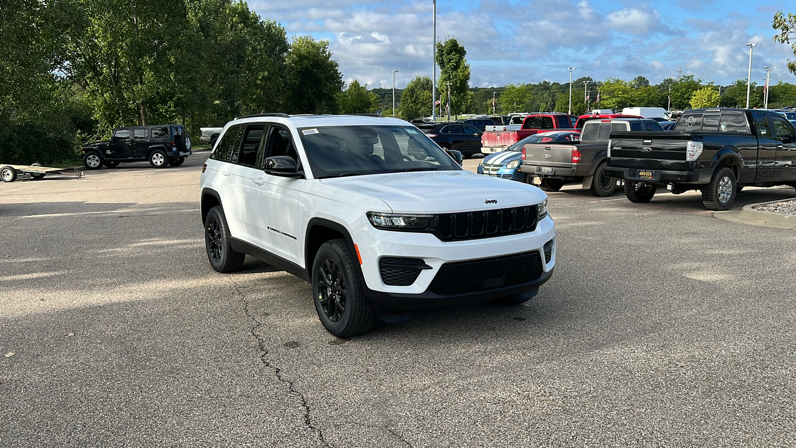 2024 Jeep Grand Cherokee Altitude X 2