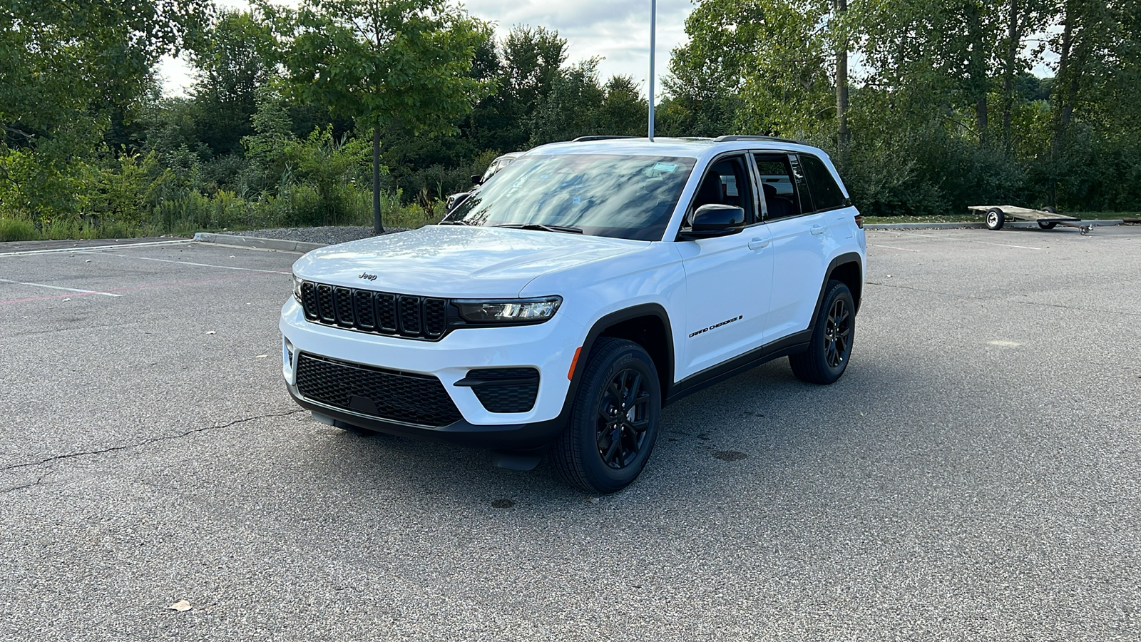 2024 Jeep Grand Cherokee Altitude X 8