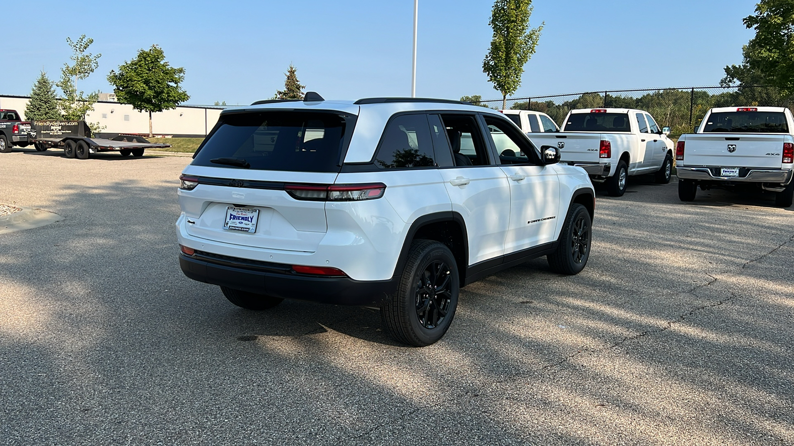 2024 Jeep Grand Cherokee Altitude 4