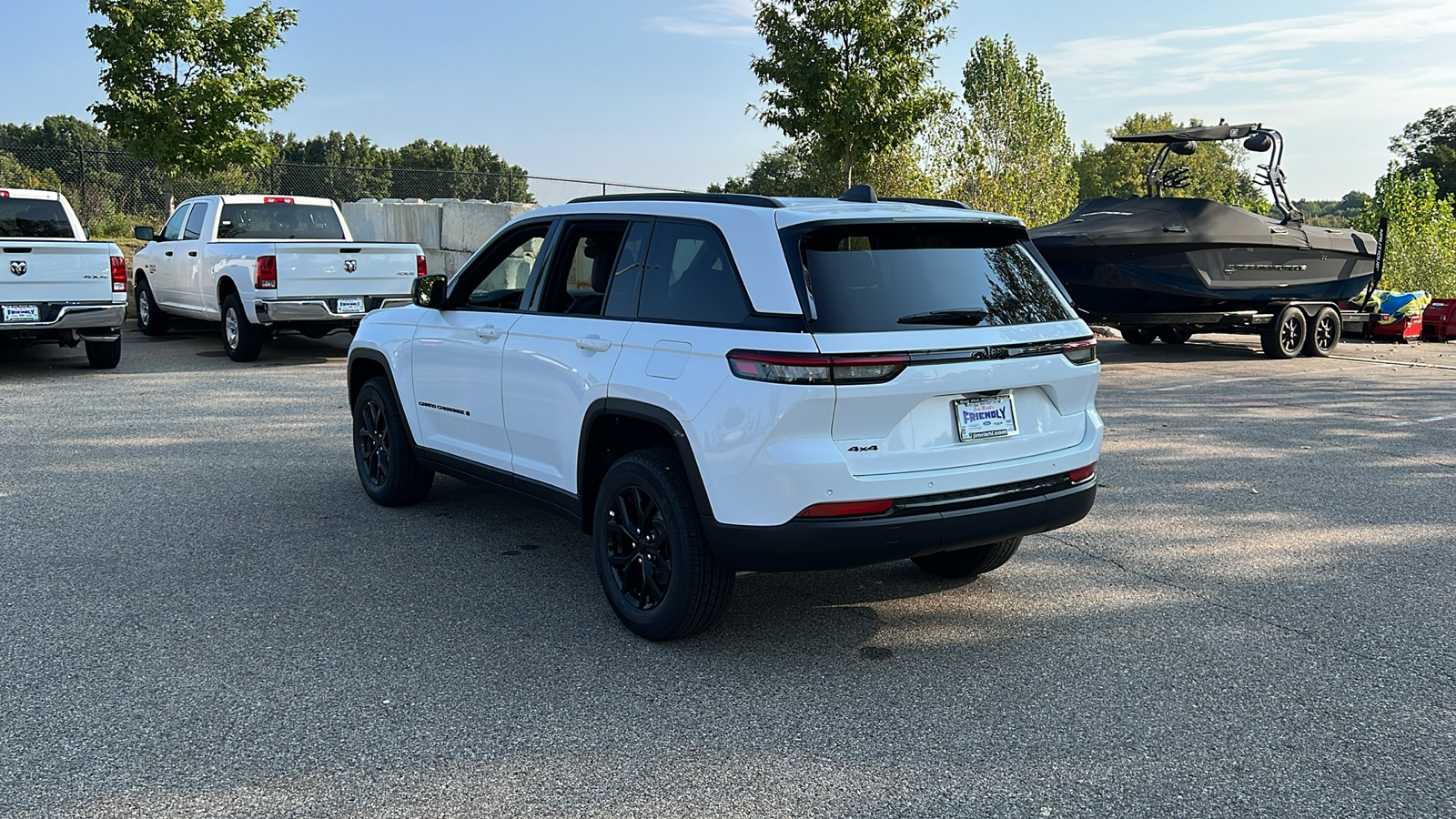 2024 Jeep Grand Cherokee Altitude 6