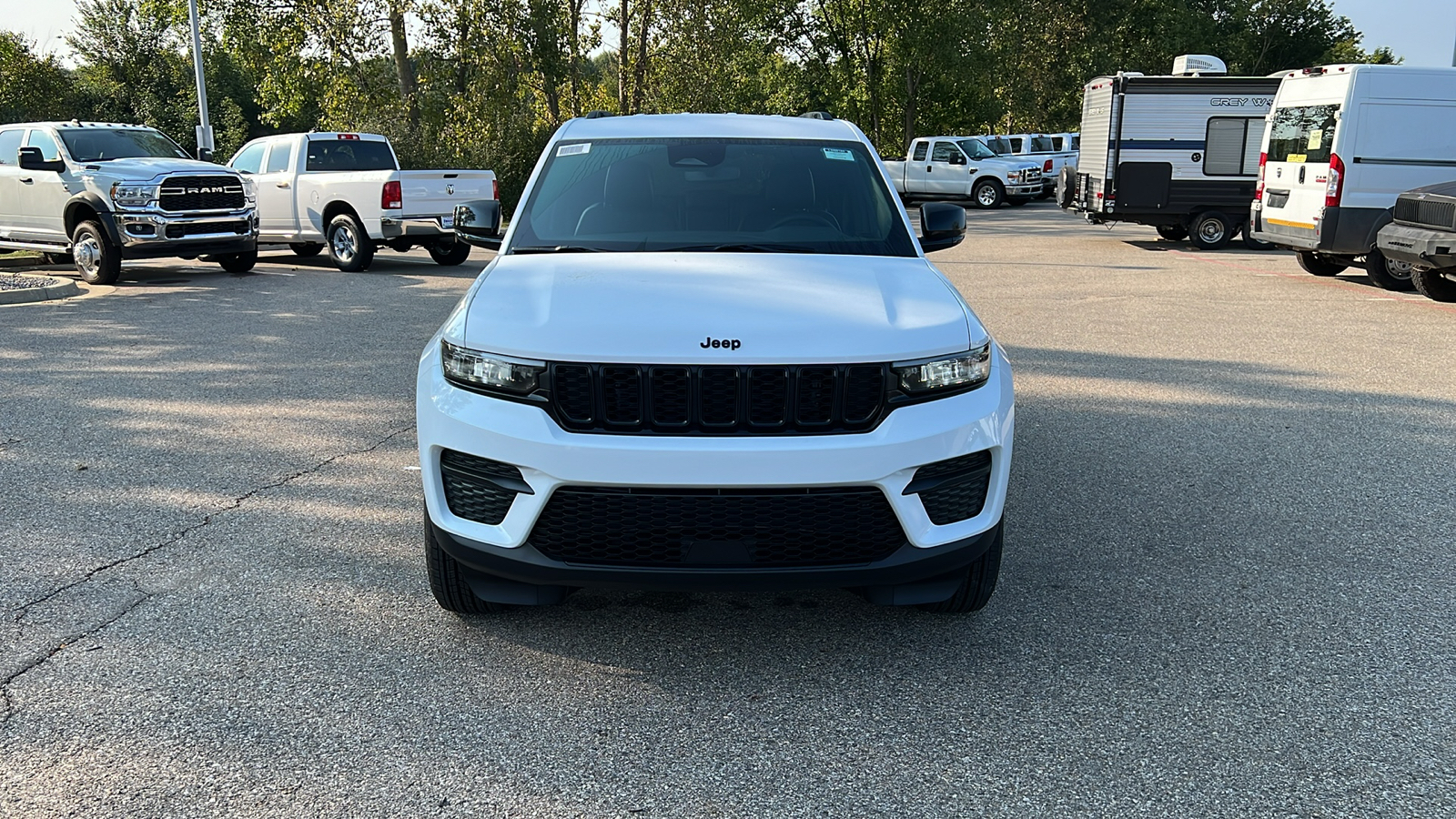 2024 Jeep Grand Cherokee Altitude 9