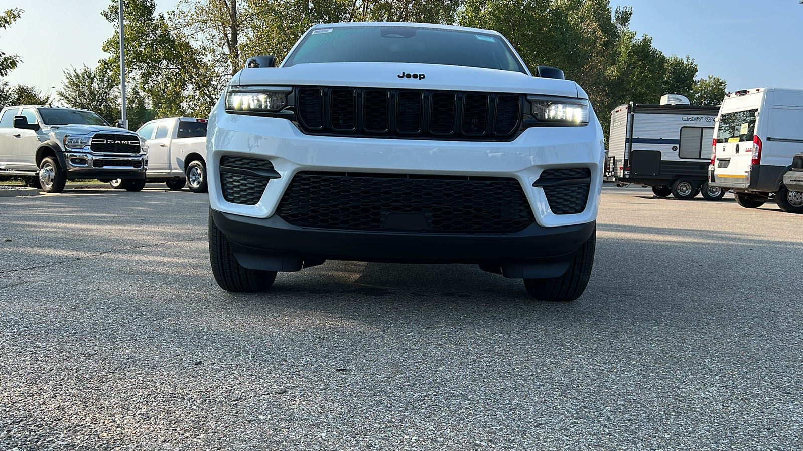 2024 Jeep Grand Cherokee Altitude 12