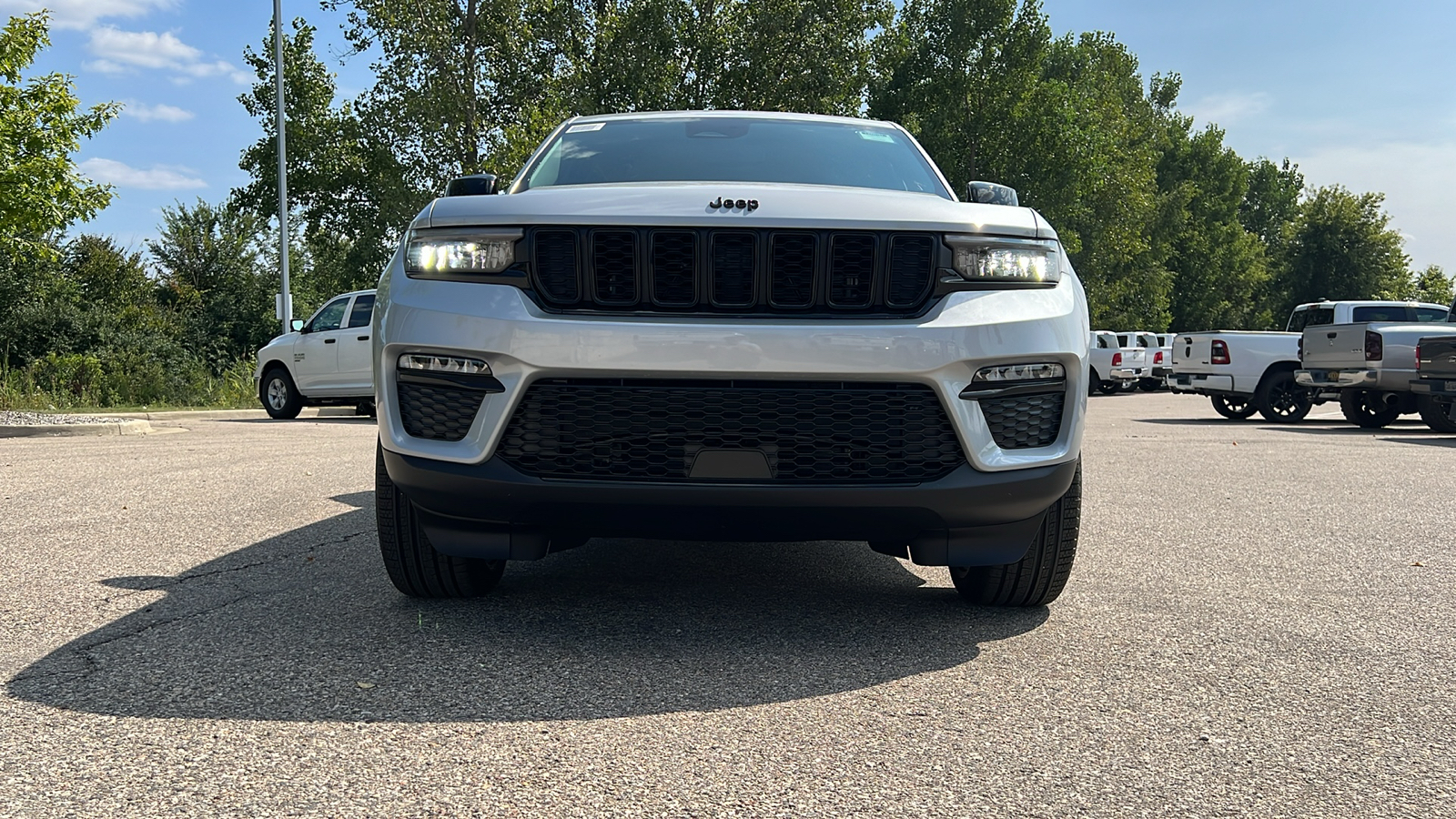 2024 Jeep Grand Cherokee Limited 12